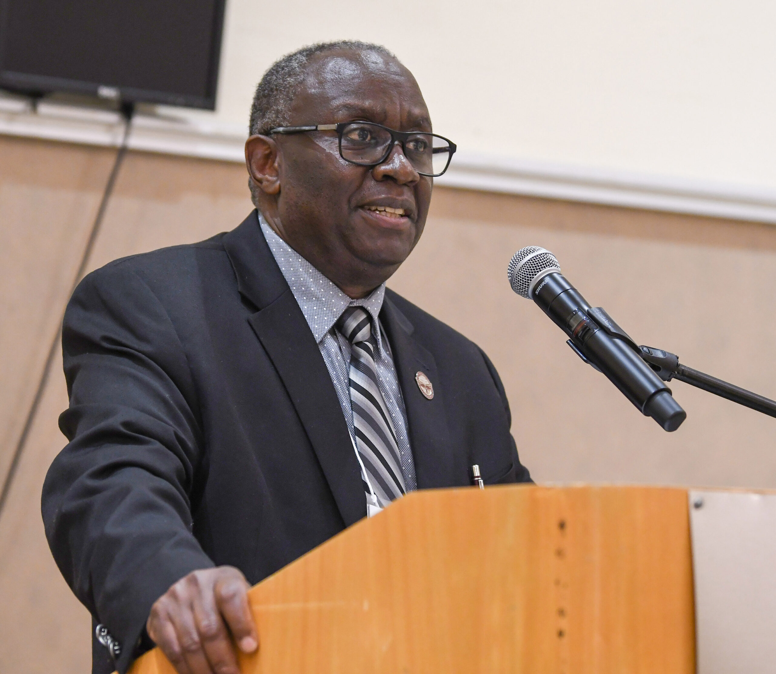 Dr. Moses Kairo, Dean of the School of Agricultural and Natural Sciences at UMES, speaks at the 19th Annual Small Farms Conference.