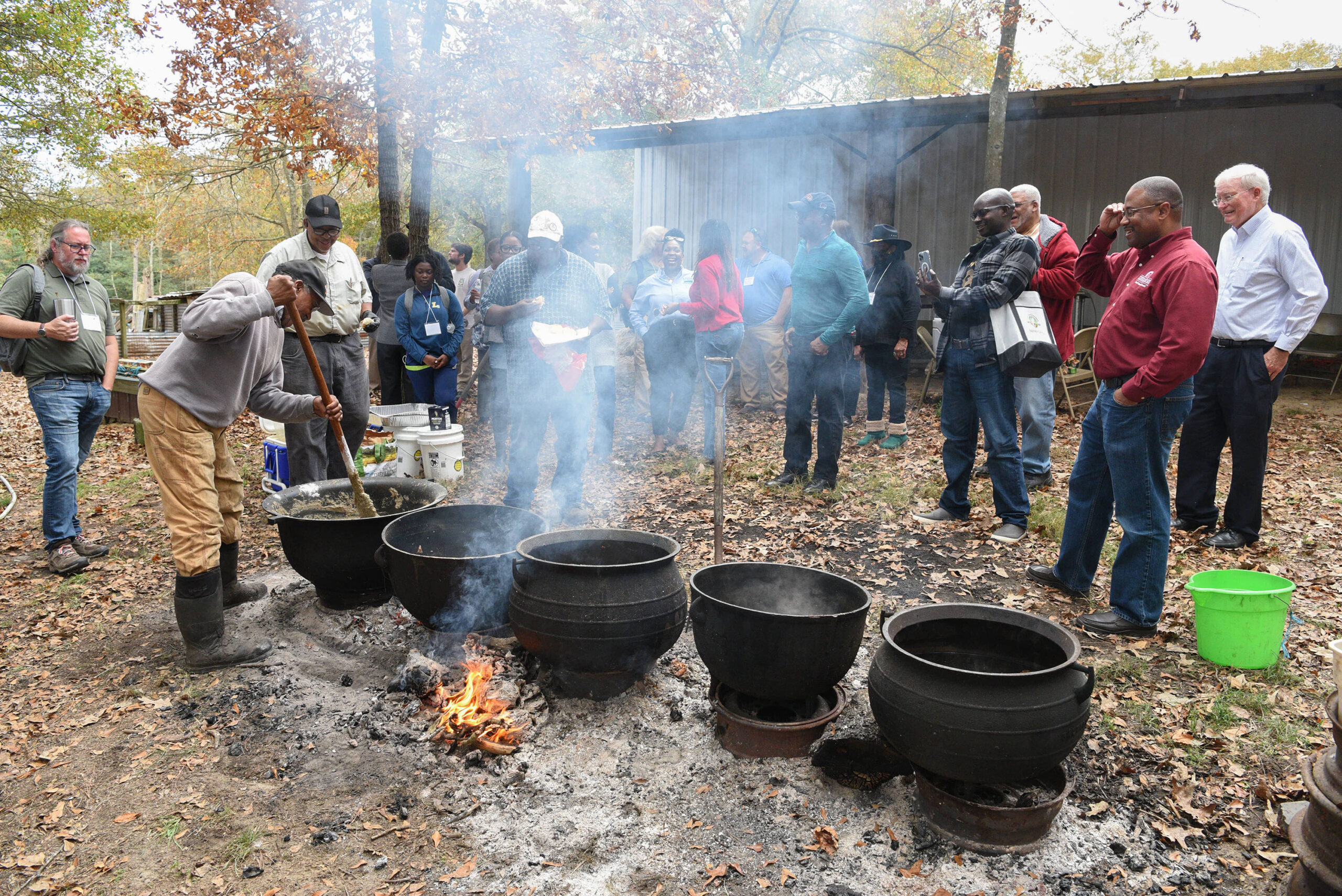 San Domingo community members make scrapple.