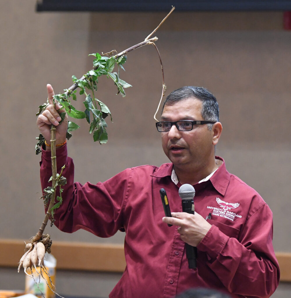 Dr. Naveen Kumar Dixit speaks at 21st Small Farms Conference.
