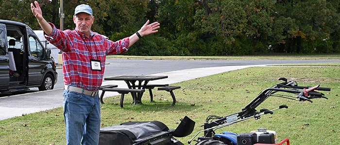 KN-SMALLFARMS-102525-2268 A workshop on small engines is held at the 22nd annual Small Farm Conference.