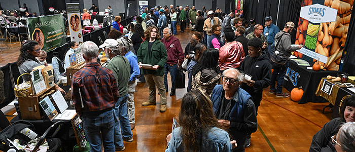 TGD-SMALLFARMS-102425-1193 Attendees check out the vendors at the 22nd annual Small Farm Conference.
