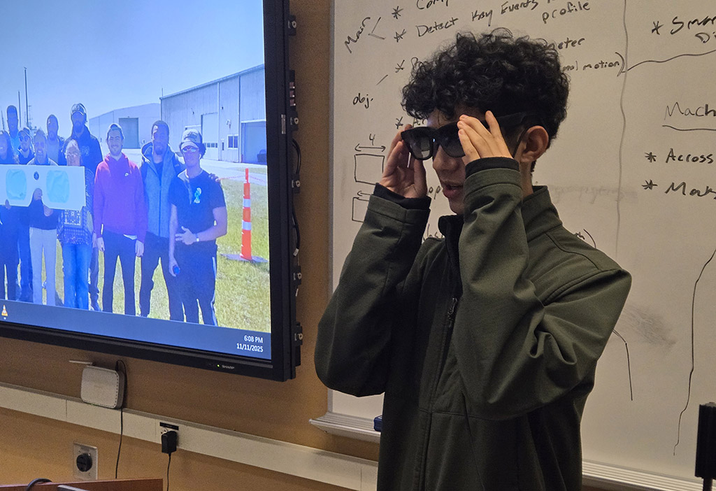 High school students participate in the inaugural UMES Extension 4-H STEM Research Internship Program.