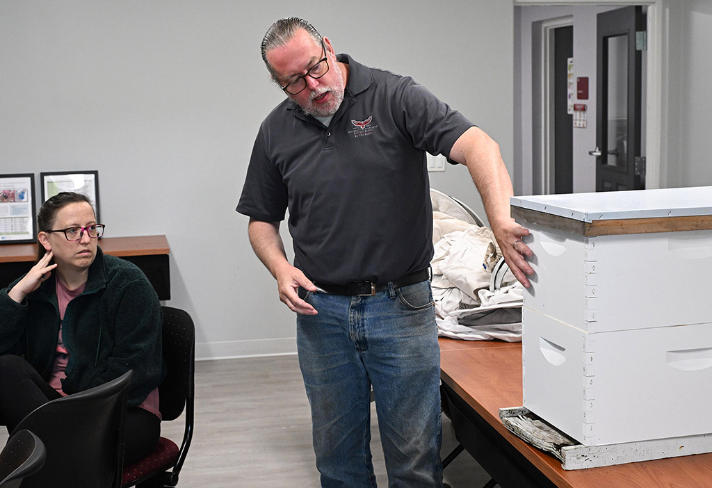 UMES Extension Program Assistant and beekeeper Stephen Goewey holds a workshop on performing first hive inspection in May 2026.