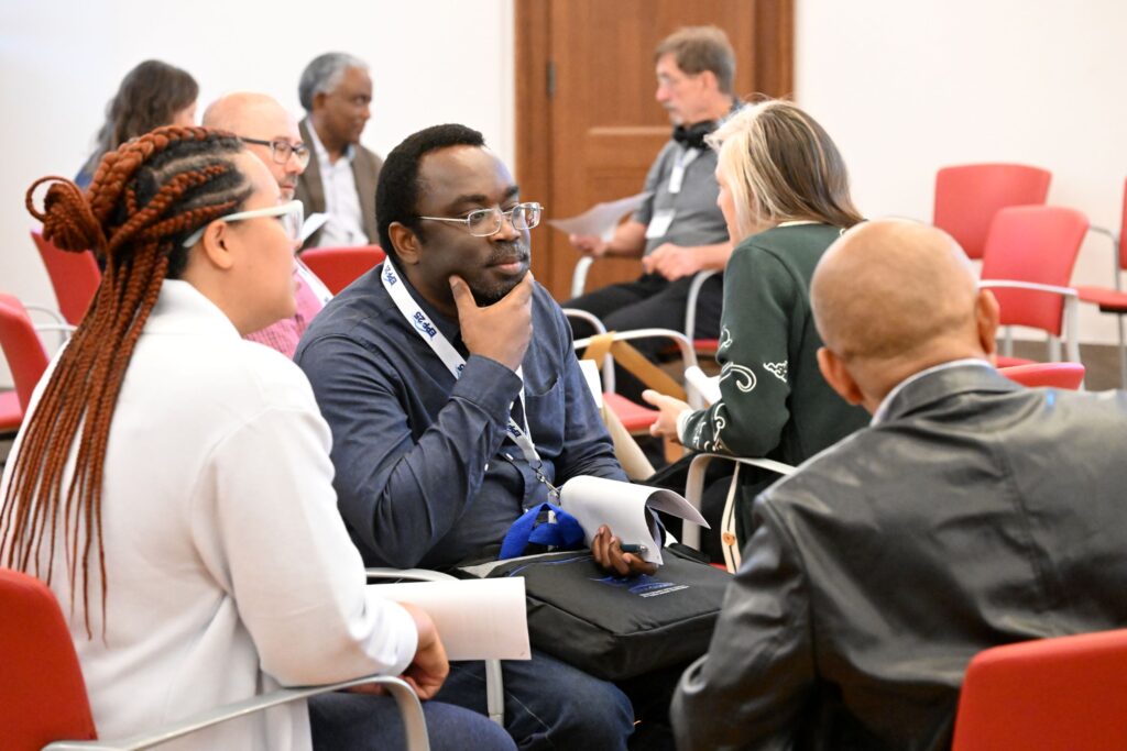 LMRCSC Lead Economist Dr. Abiodun Omotayo participates in a mentorship workshop.
