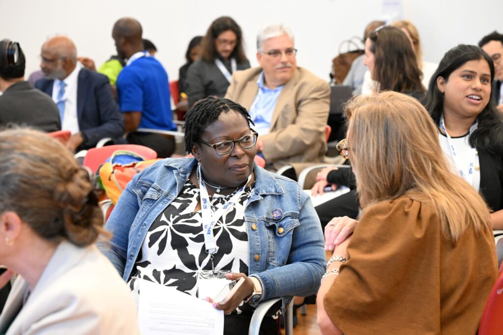 LMRCSC Associate Director for Recruitment and Leveraged Programs Dr. Ligia DaSilva participates in a mentorship workshop.