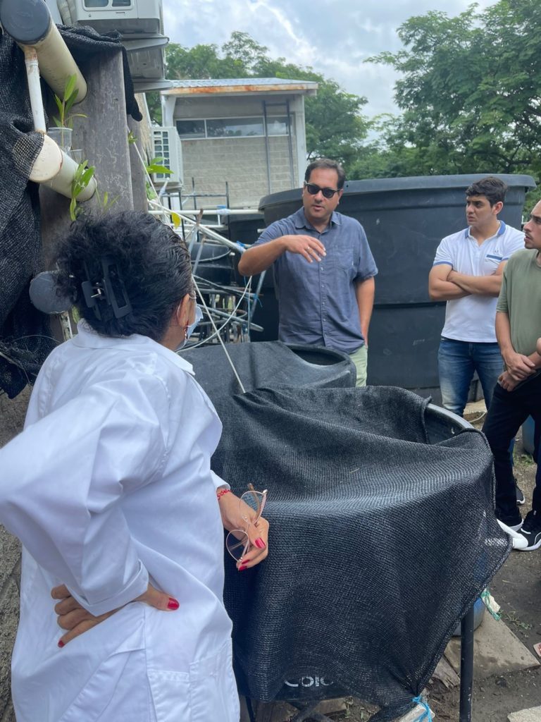 Dr. Nicholas Romano, Assistant Professor from the University of Arkansas at Pine Bluff trains Colombia students and stakeholders in aquaponics and fish nutrition.