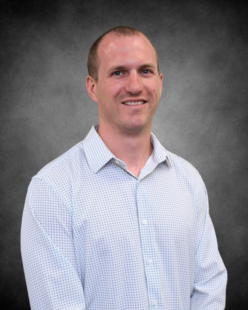Headshot of Dr. Gordon Custer, Assistant Professor, Department of Natural Sciences, SANS