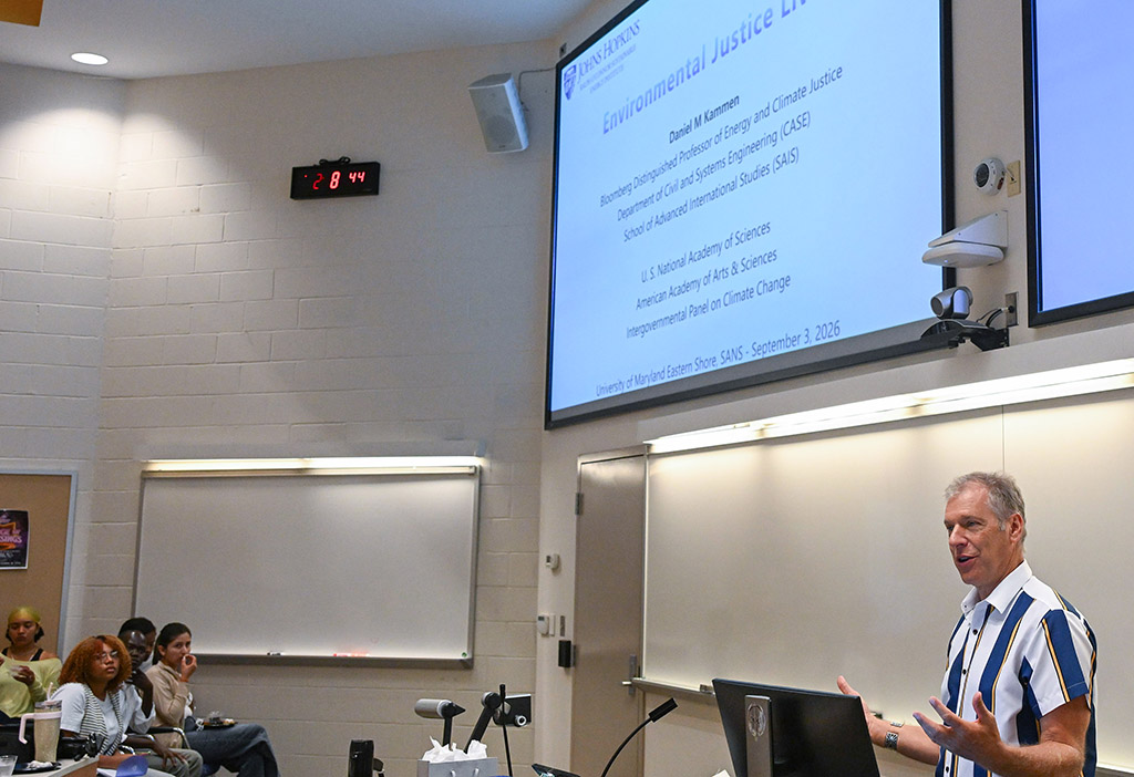 Dr. Daniel Kammen, professor of energy and climate justice at John Hopkins University, speaks at the first fall seminar on Sept. 3.